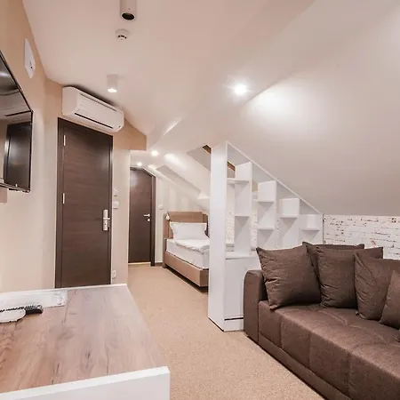 Hostel Centrum Sobe Cacak