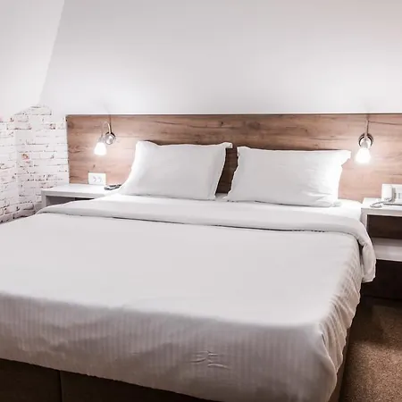 بيت شباب Centrum Sobe Čačak